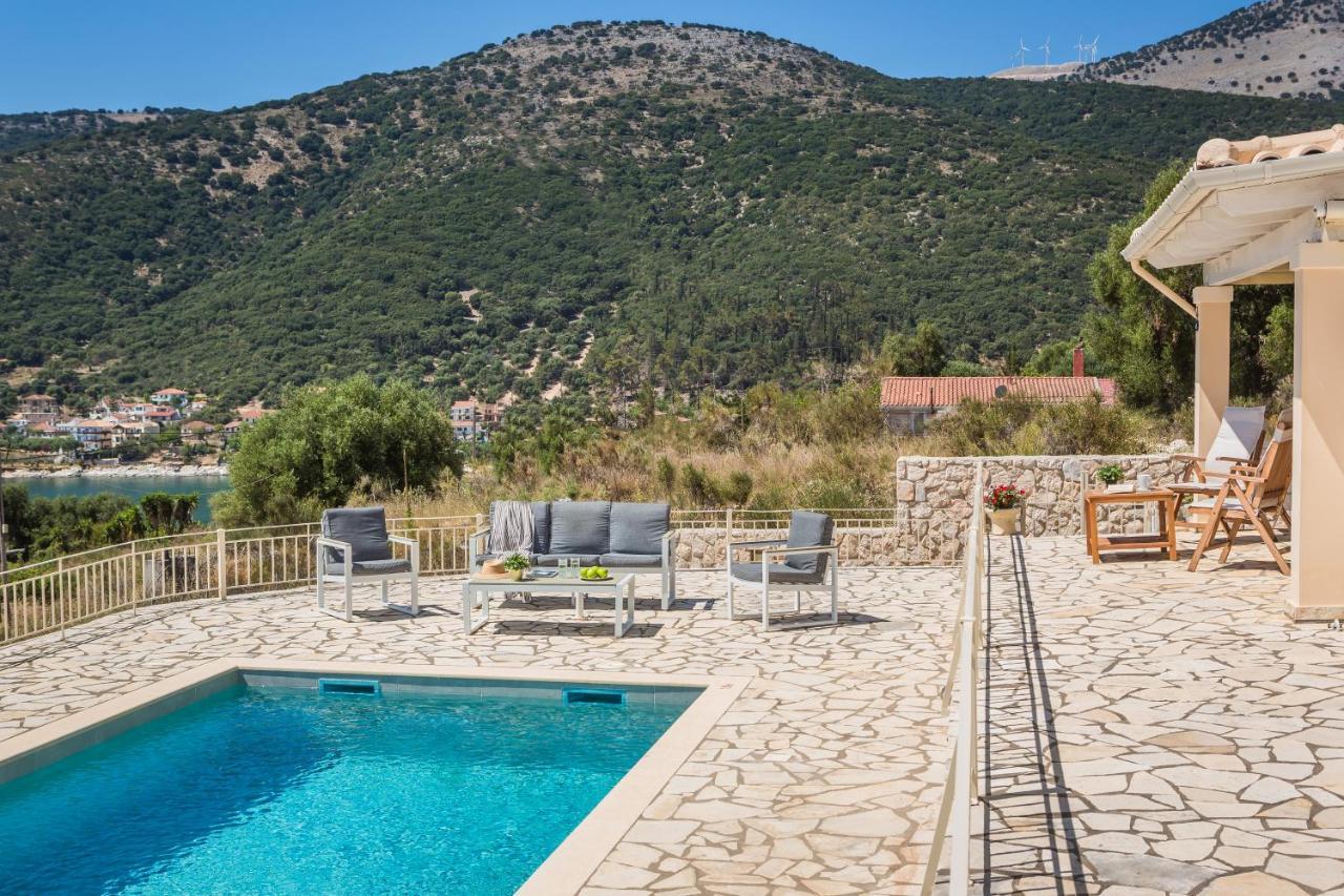 Villa Irida Agia Efimia Exteriör bild